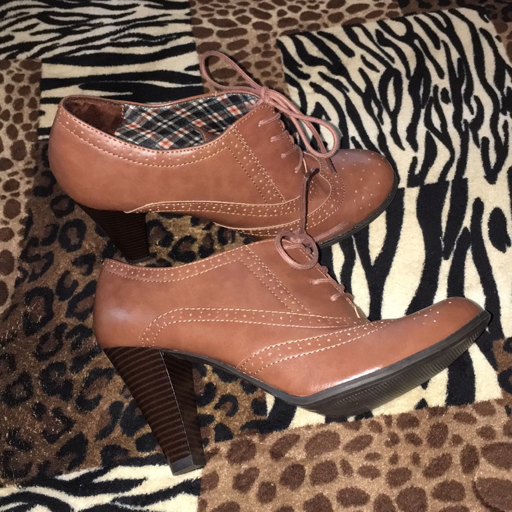 American Eagle Heels